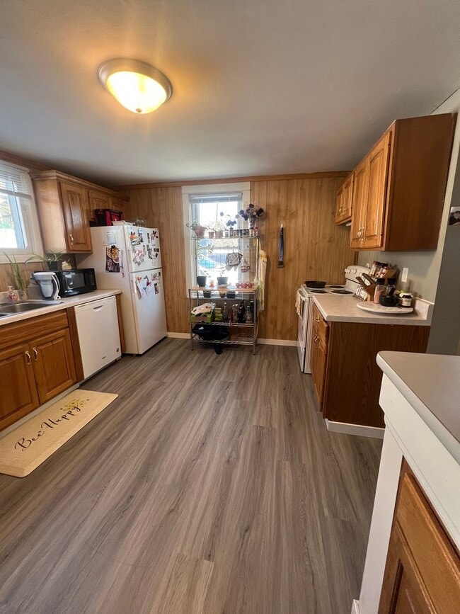 Photo - AVAILABLE March - 1 BED 1 BATH