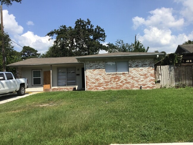 Building Photo - 234 Overbluff St Rental