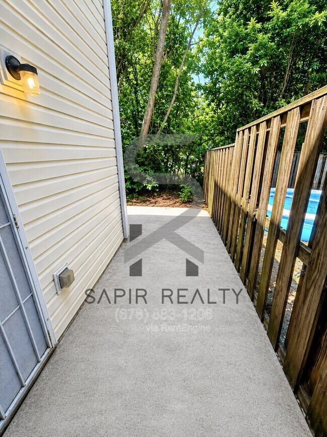 2339 Brianna Dr