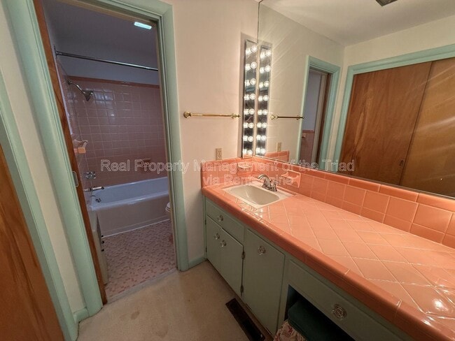 Photo - 1507 Pinehurst Dr
