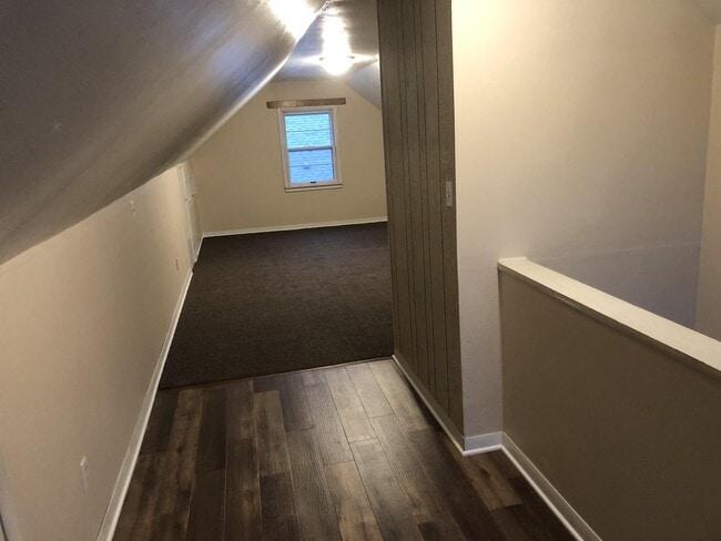 Photo - 32 Wilson Ave SW