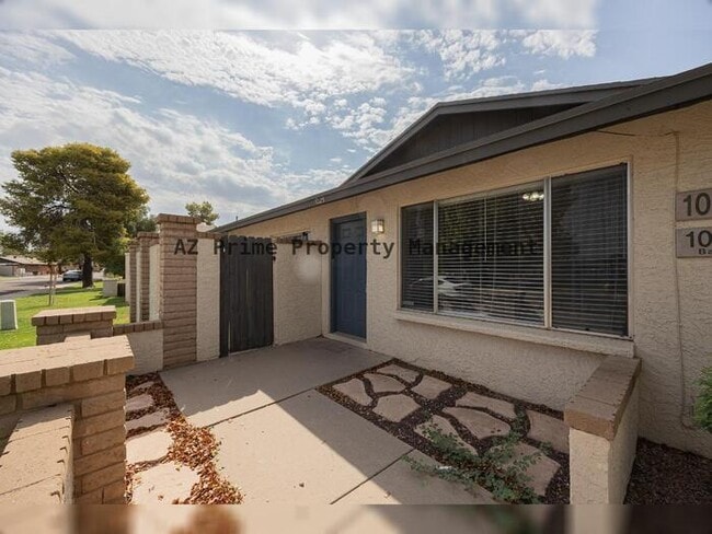 Photo - 1025 W Laguna Dr