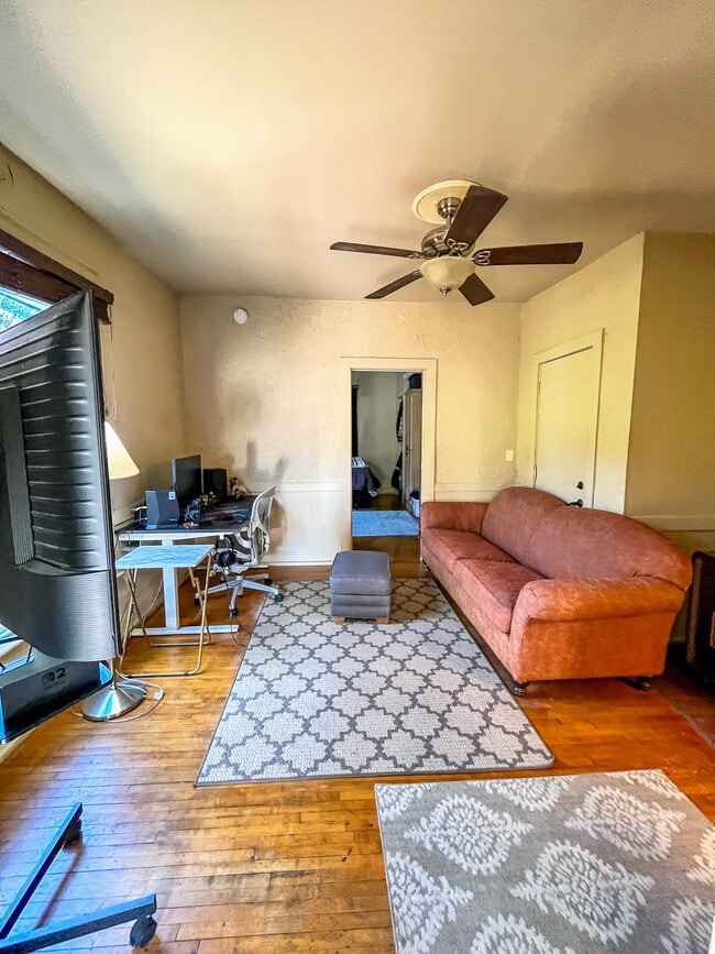 Photo - 3204 Bryant Ave S Unit 1