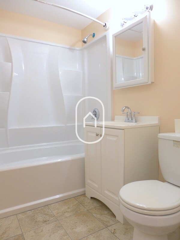 Photo - 690 Massachusetts Ave