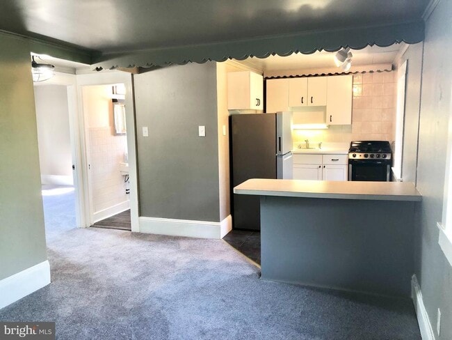 Photo - 4001 Center Ave Unidad SECOND FLOOR