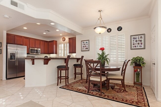 Highly Sought-After 3 Bed / 2.5 Bath Ranch... - Highly Sought-After 3 Bed / 2.5 Bath Ranch... House