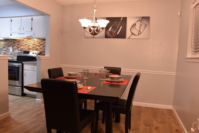 Photo - 1908 Huntingdon Chase