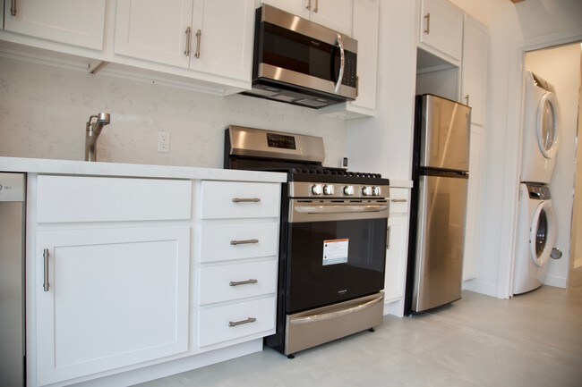 Photo - 6521 W 87th St