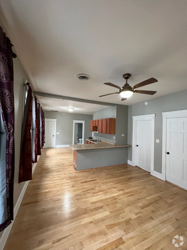 Building Photo - 317-319-319 E Garfield Ave Unit 317 E Garfield Ave Rental