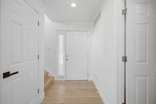 Photo - Beautiful Home in Highlands Ranch 3 bed 3 bath!