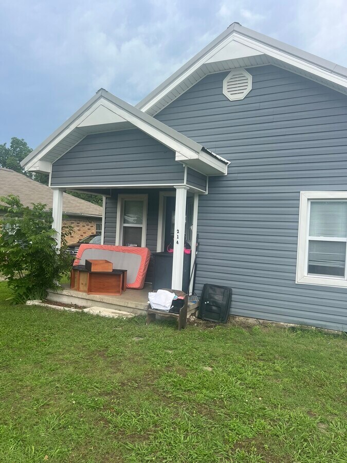 Photo - 214 W Rosa St House