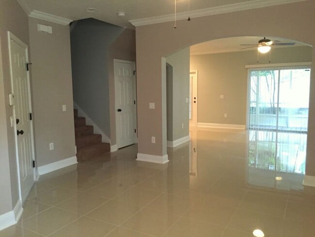 Entrance / Living Room - 3129 Santorini Ct