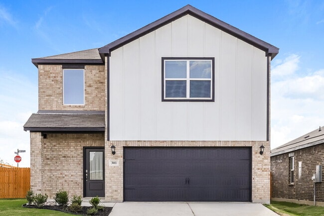 Building Photo - 301 Patton Ln