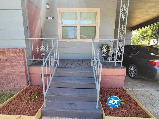 Photo - 2421 N Prospect Ave