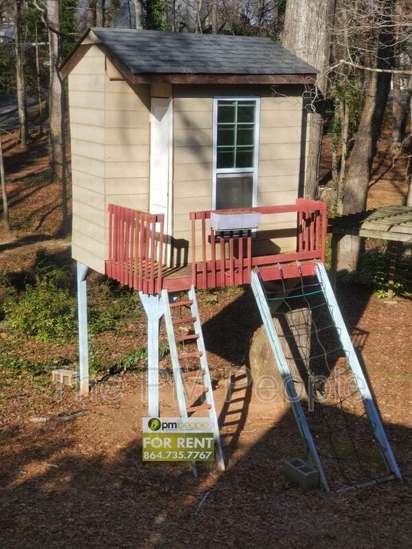 Photo - 303 McBee Ave