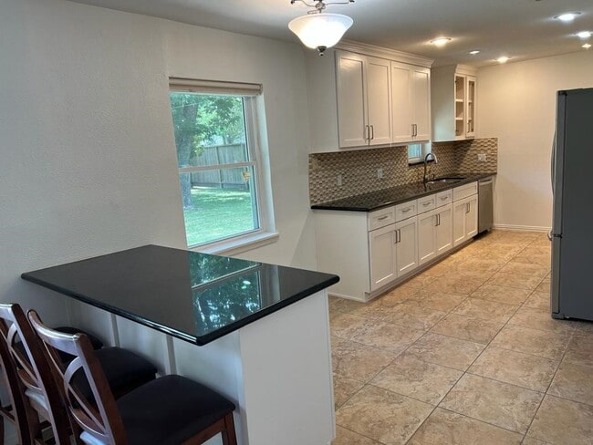 Photo - 5910 Dawnridge Dr