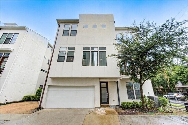 Building Photo - 2207 Colorado St Rental