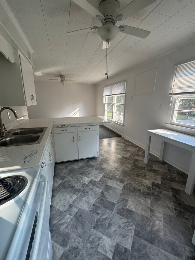 Photo - 417 10th Ave S Unit 417-4