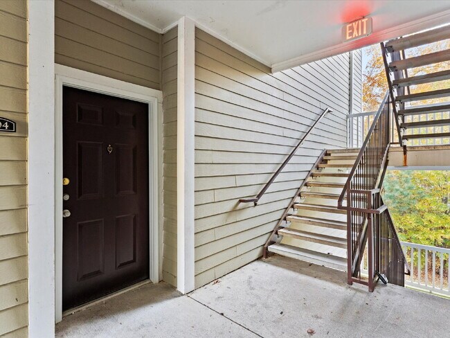 Photo - 704 Bristol Village Dr Unit Apt 204