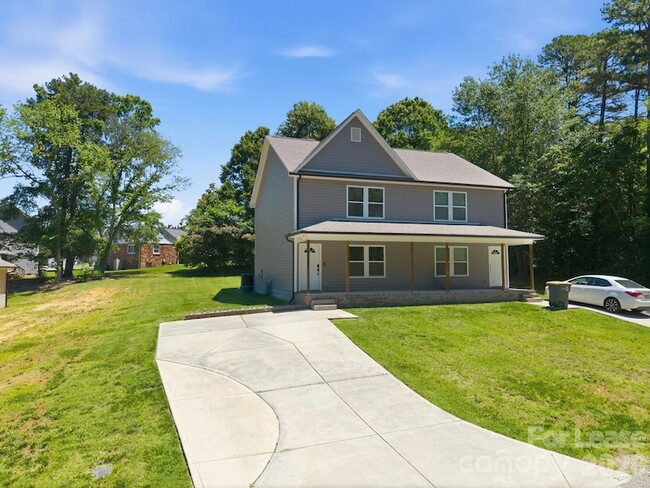 Photo - 1363 Ontario Dr