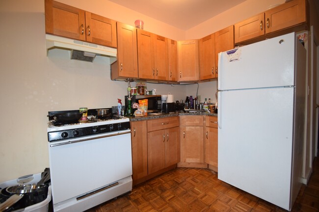 Photo - 1576 Tremont St Apartments Unit 3