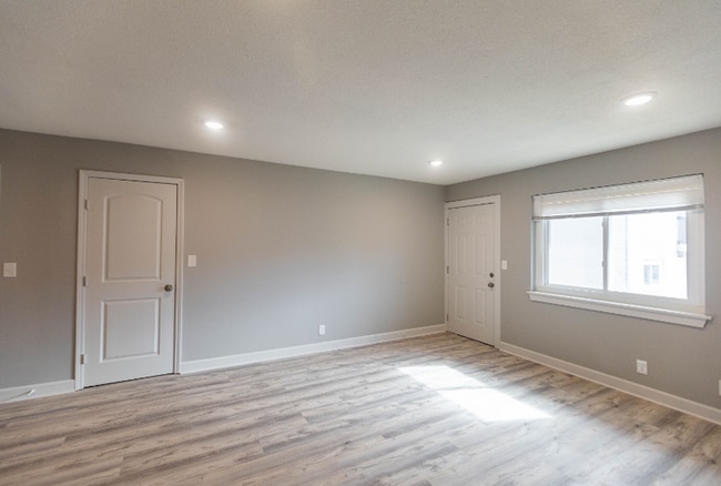 Photo - 6013 King St Unidad A