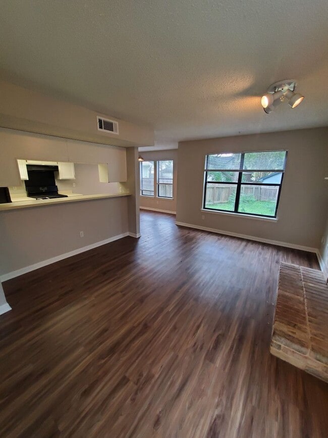 Photo - Lin Properties (7806 Topawa Cv) Unit A