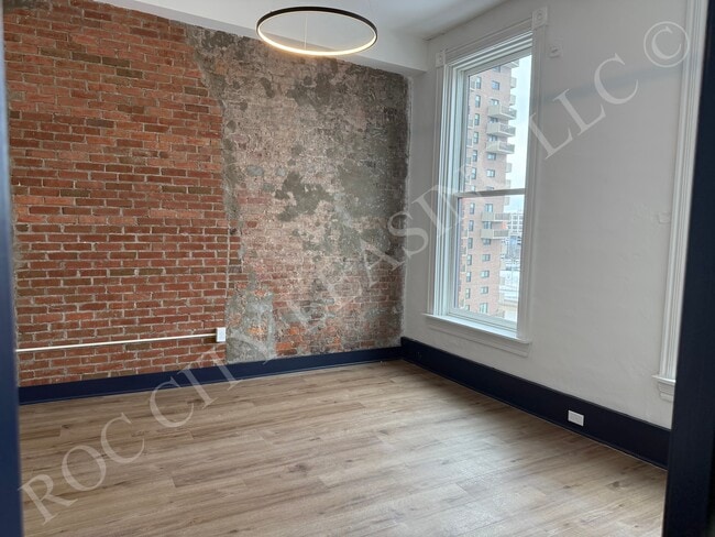 Photo - 151 St Paul St Unit 04 Series