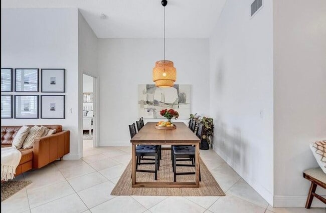 Photo - 9569 Tavernier Dr