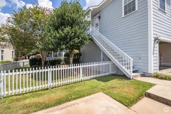 Building Photo - 3253 Stanhope Dr Rental