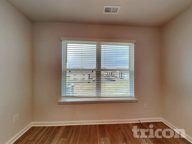 Photo - 130 Harvest Cir