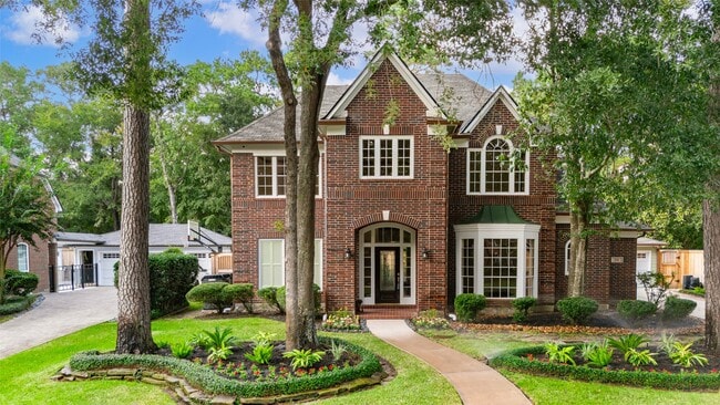 Photo - 106 N Floral Leaf Cir