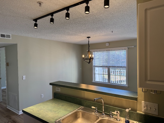 Photo - 3713 Morris Farm Dr Unidad 2B