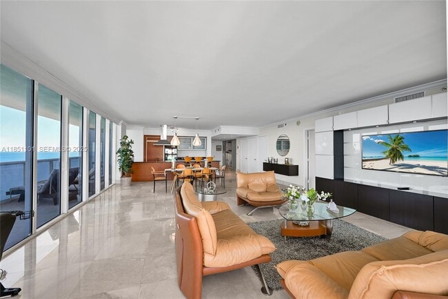 Building Photo - 1830 S Ocean Dr Unit 3801