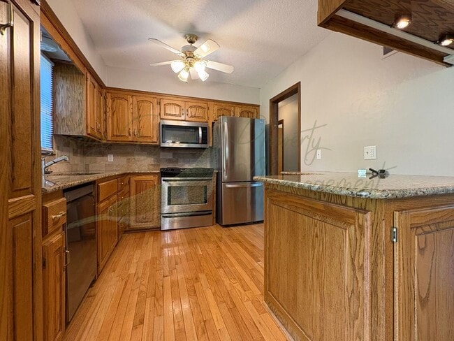 Photo - BEAUTIFUL HOME AVAILABLE NOW!!!!