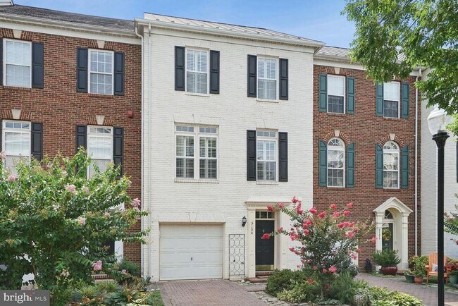 Photo - 5104 Grimm Dr Townhome