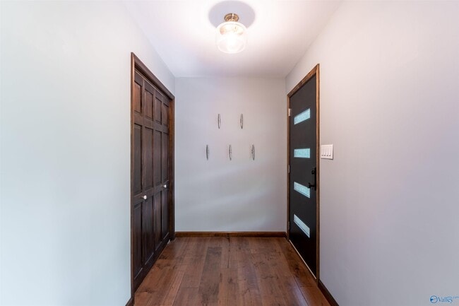 Photo - 206 Newcomb Rd