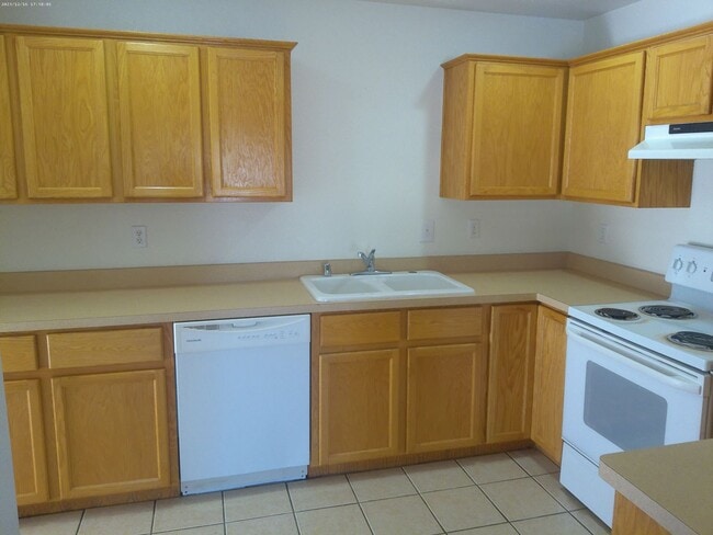 Photo - SA830 Unit 102