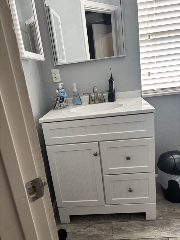 Photo - 304 53rd St W