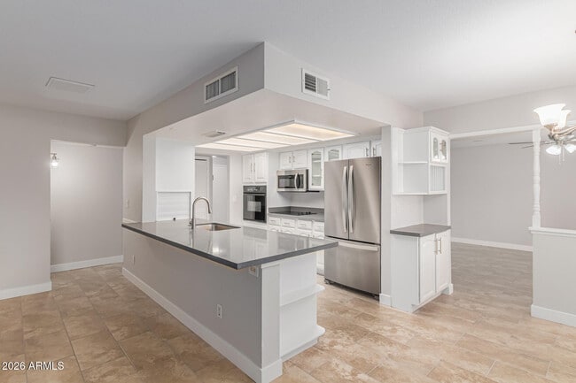 Photo - 1835 E Yale Dr