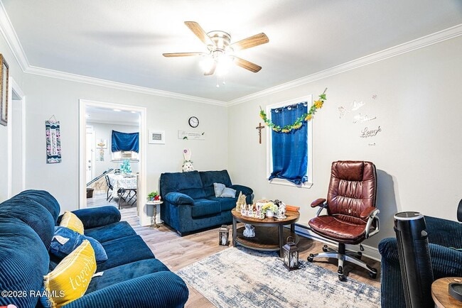 Photo - 800 N St Antoine St