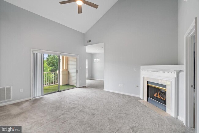 Photo - 11333 Westbrook Mill Ln Unit 301