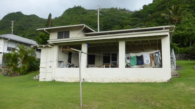 Building Photo - 3112 Alani Dr Unit #B