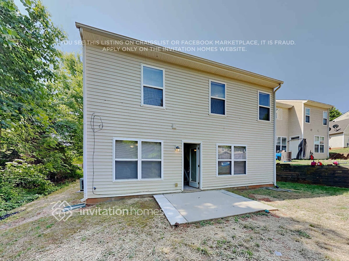 Photo - 15510 Rathangan Dr