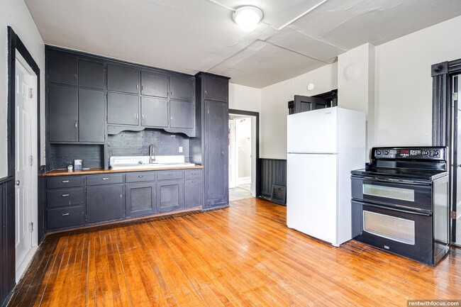 Building Photo - 1201 Michigan St Unit 505 Rental