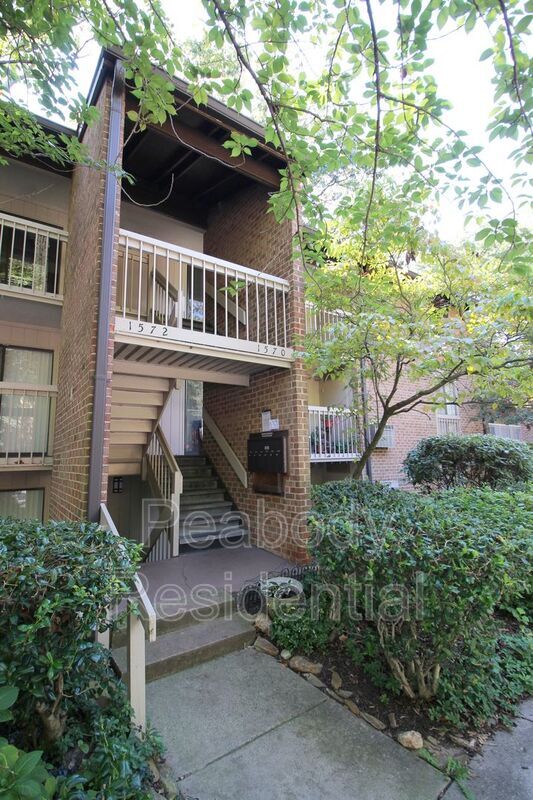 Photo - 1570 Moorings Dr