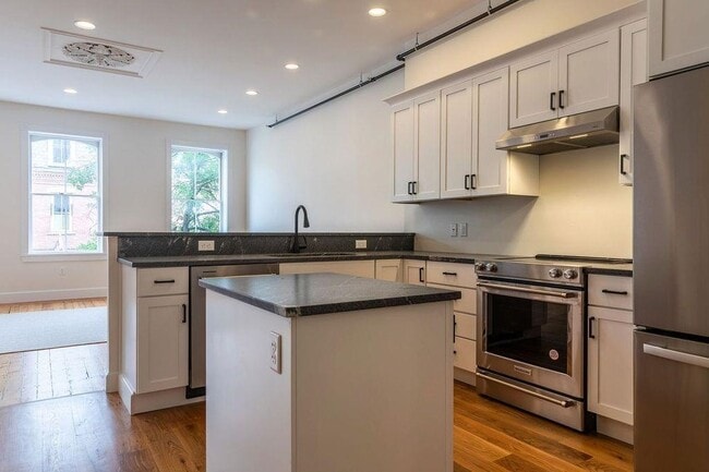 Photo - 21 Central St