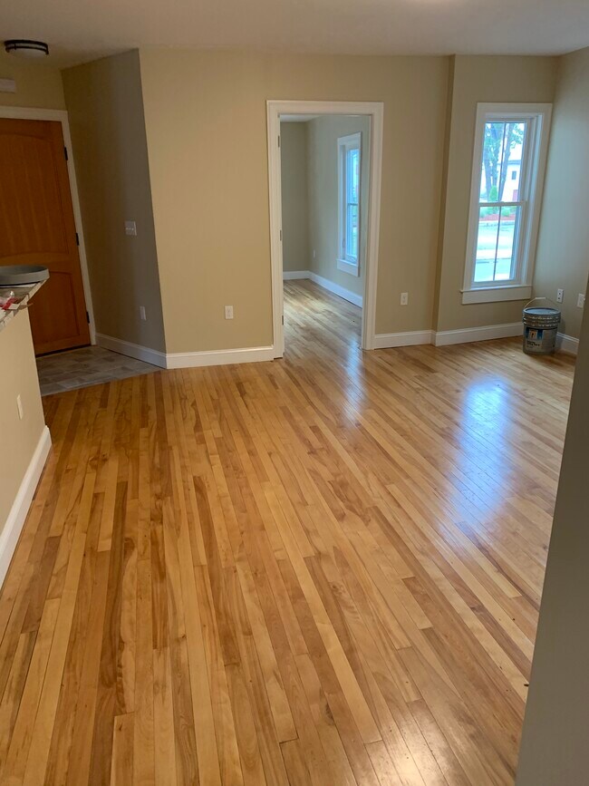 Photo - 39 Warren St Unit 1st Floor