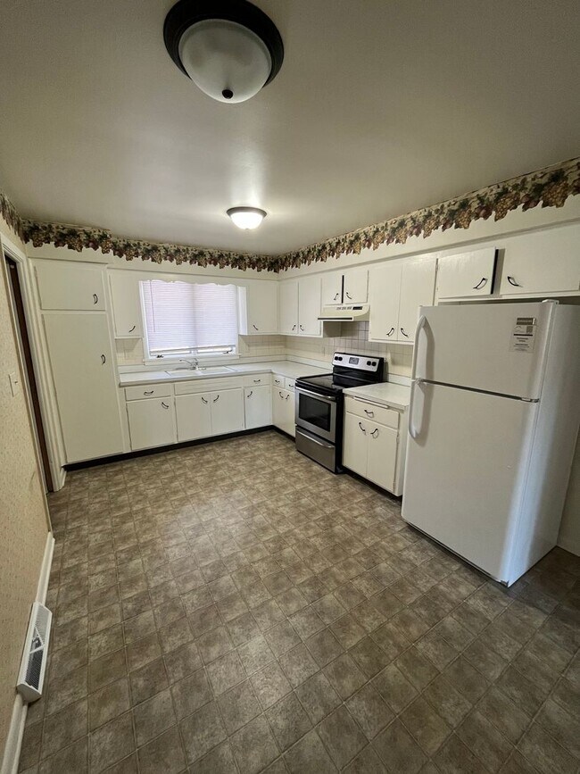 Photo - Holmes 2511-2513 Unidad 2511