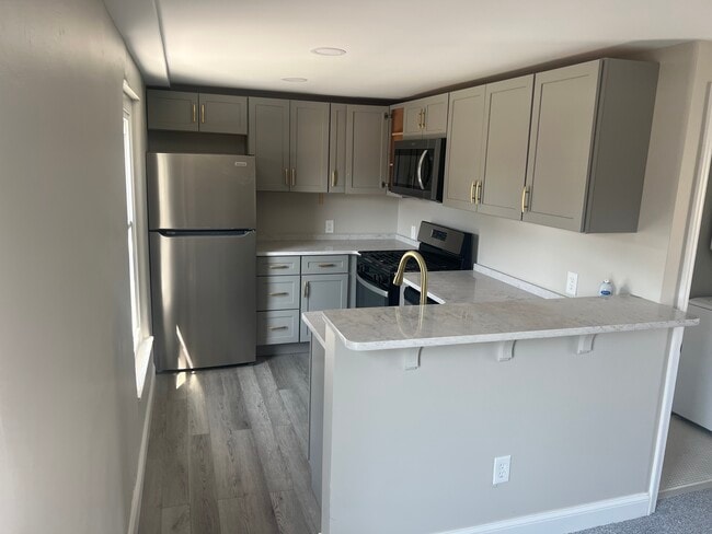 Photo - 31 N Main St Unidad Apt4